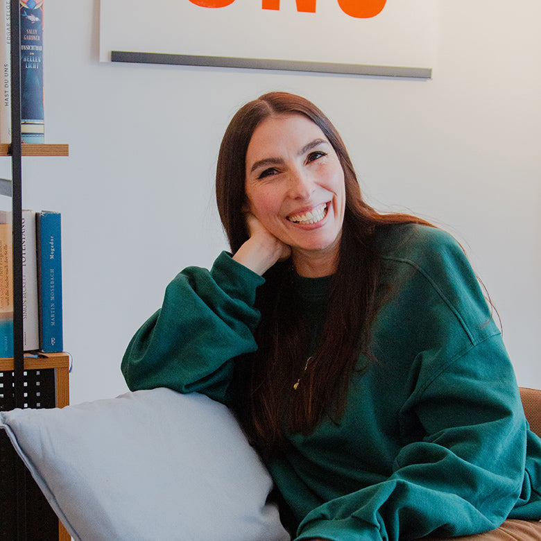 231120-Givn-Coco_Meurer-Lucy_Pullicino-HR-12 Kopie_klein_hell.jpg__PID:5b95b924-61bb-4aab-b1c9-632a0ce09ae5